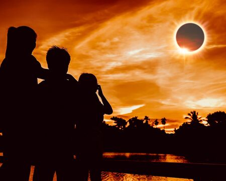 Alquiler de yates durante el eclipse solar