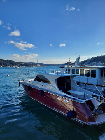 Yacht charter in Bosporus