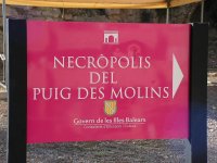Nekropole und Museum in Ibiza-Stadt - zum Vergrößern klicken